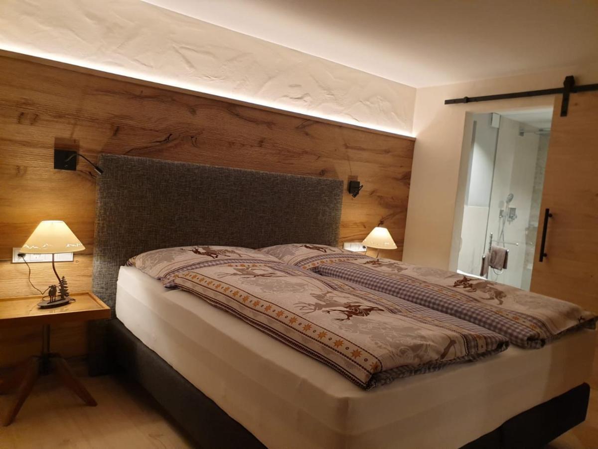 Landhaus Schatz Nesselwängle المظهر الخارجي الصورة